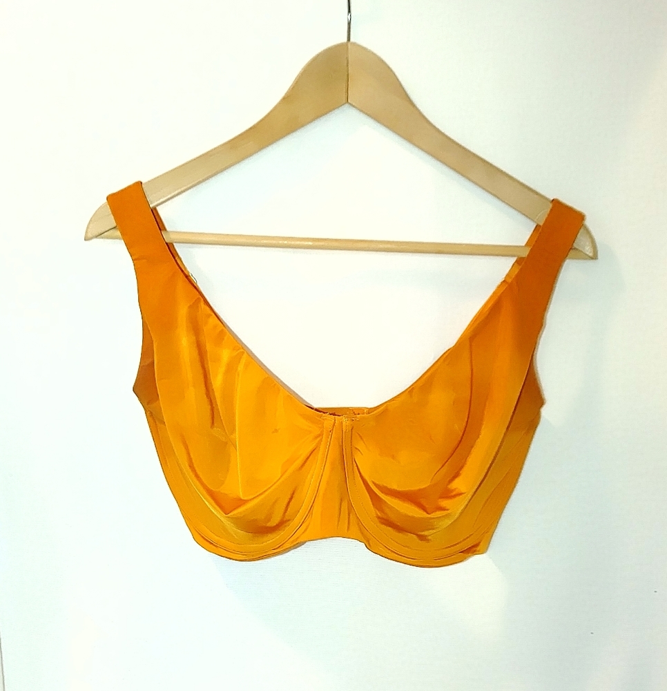 CUUP Satin Underwire Bra in Golden Yellow